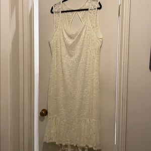 Fashion to Figure white fully-lined lace dress